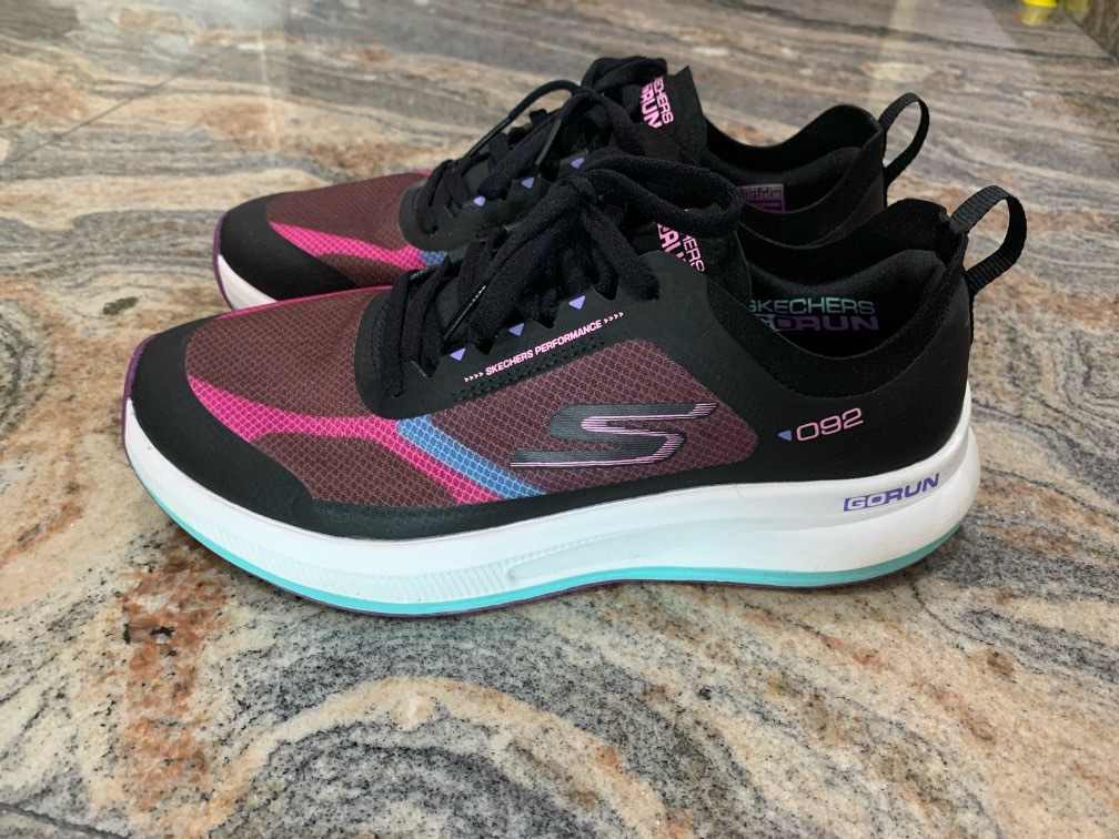 Skechers Go Run Shoes 092
