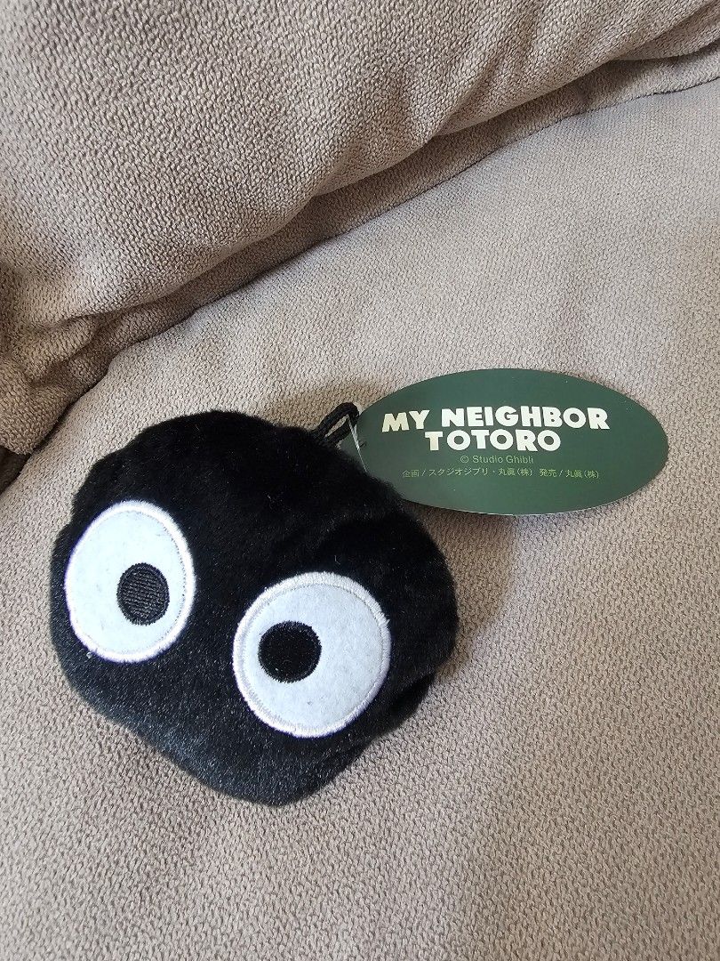 (Ready Stock from Japan 🇯🇵 ) Studio Ghibli Susuwatari Dust Bunnies Tote Bag- Super light weight, bought in Japan. Great for supermarket, back up shopping bag for daily use, able to hang on bag as a keychain too (Category: Tote Bags) located in Singapore. Submitted by oddball.fishes (Listing ID 1275215117, Image 1). Description: Ready Stock from Japan 🇯🇵 Studio Ghibli Susuwatari Dust Bunnies Large Tote Bag- Super light weight, bought in Japan.