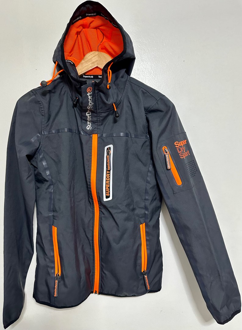 Superdry sports tech windbreaker tracker jacket, Men's Fashion, Coats ...