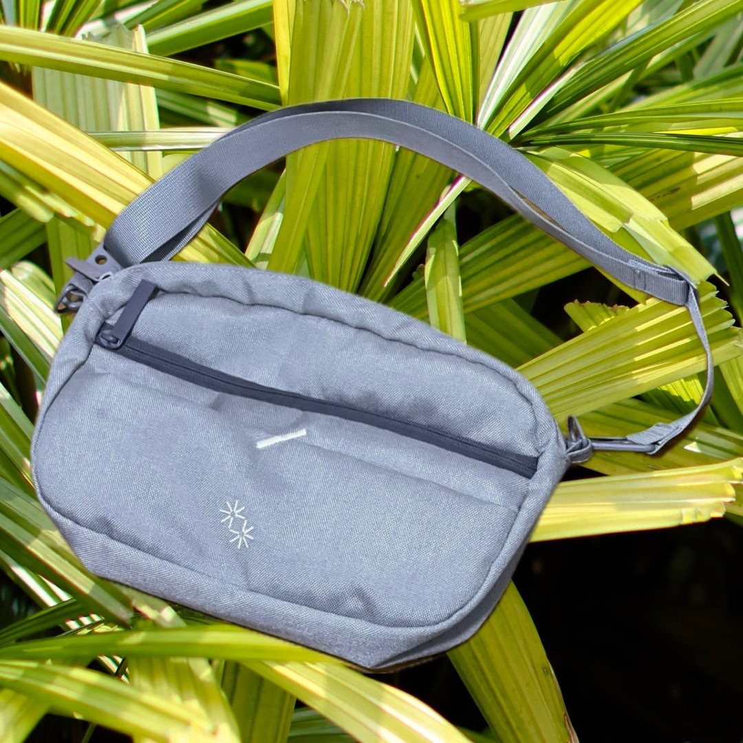 THE PAPER BUNNY CRUISE CROSSBODY (STORM), Women's Fashion, Bags ...