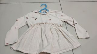 (Category: ) located in . Submitted by ainaz_preloved (Listing ID 1275287482, Image 1). Description: .