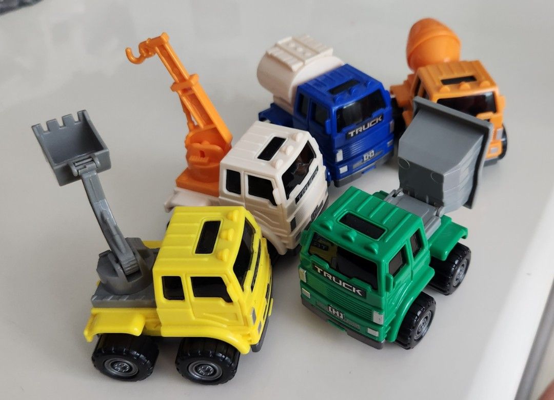 Mega bloks truck pull along hot sale