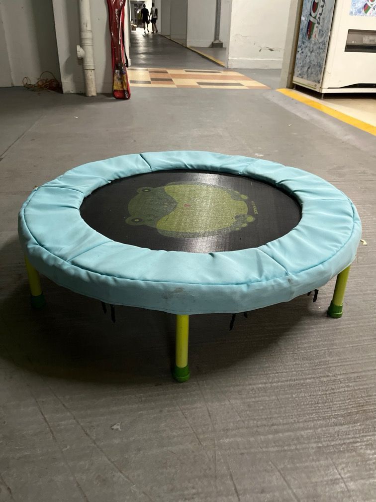 Decathlon indoor online trampoline