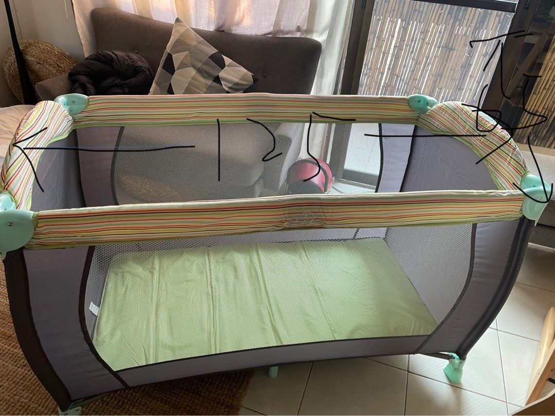 Zobo travel hot sale cot