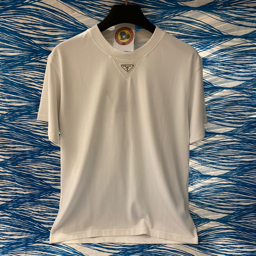 T-Shirt Prada, Barang Mewah, Pakaian di Carousell