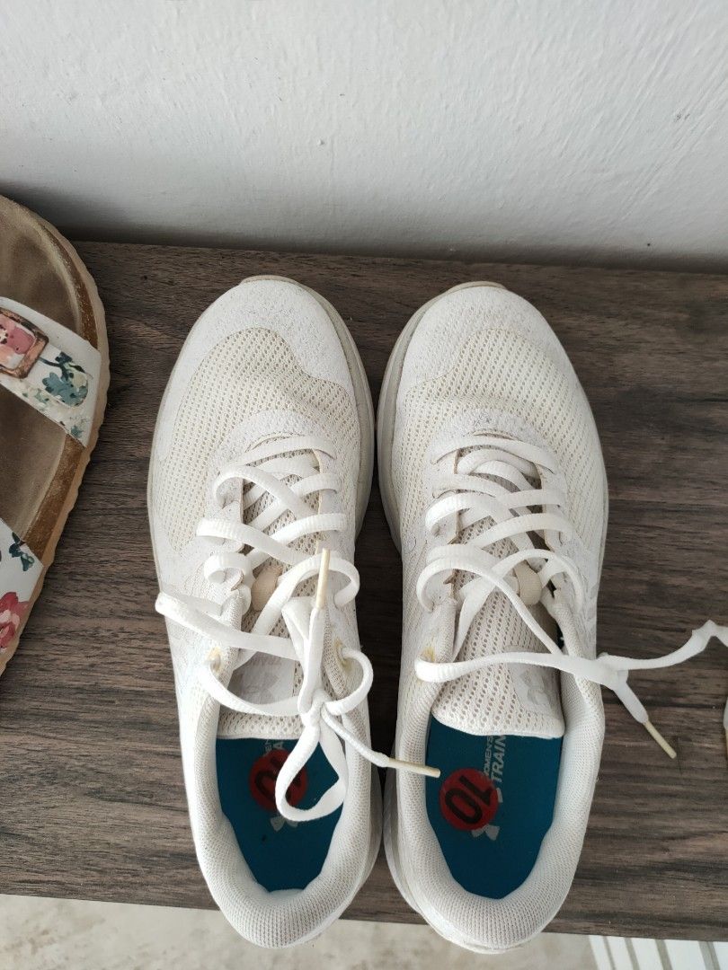 Under armour shoes best sale clearance womens