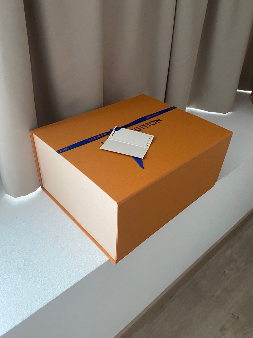 louis vuitton shipping carrier