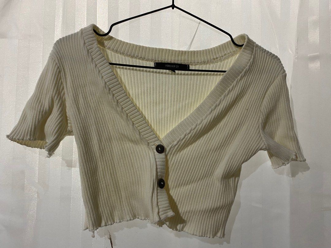 Cropped V-neck Top