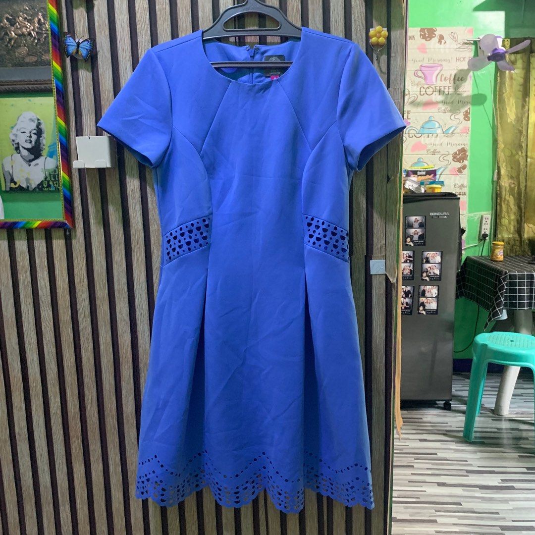 Vince camuto laser cut fit and flare dress top