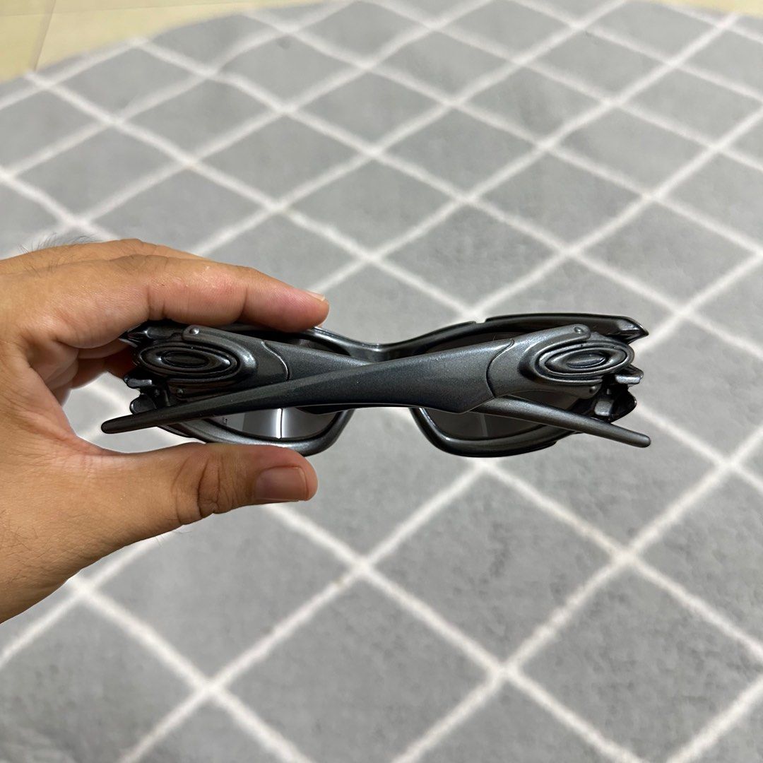 Oakley sales plate sunglasses