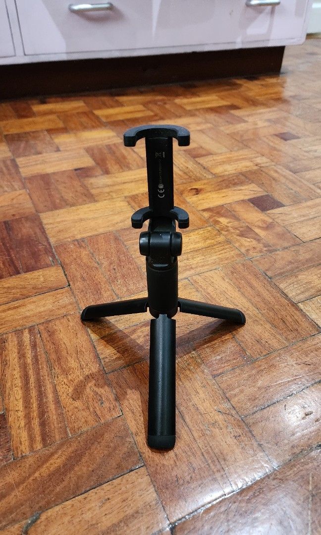 Mi Selfie Stick Tripod with Bluetooth (Category: Mounts & Holders) located in Manila. Submitted by thebestgaragesaleonline (Listing ID 1275202796, Image 1). Description: Very good condition selfie stick/tripod with bluetooth control..