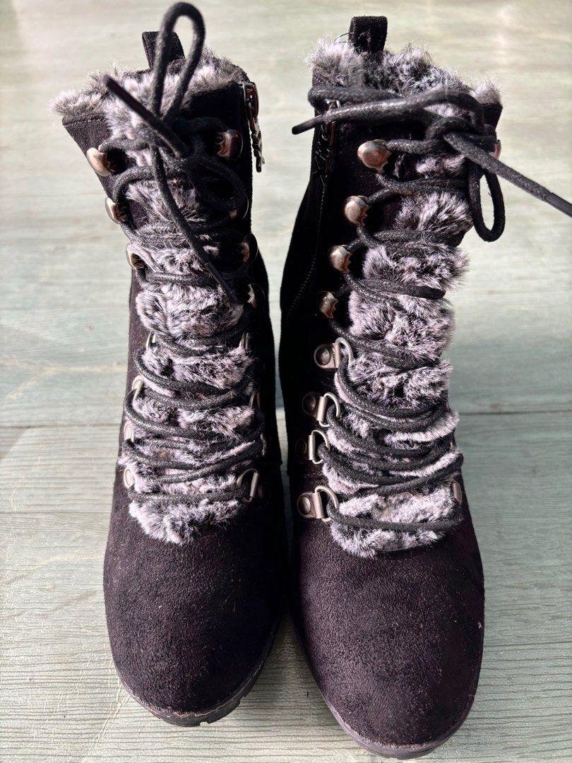 XTI heeled chunky hiker boots