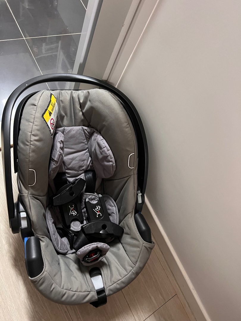 Yoyo BeSafe car seat