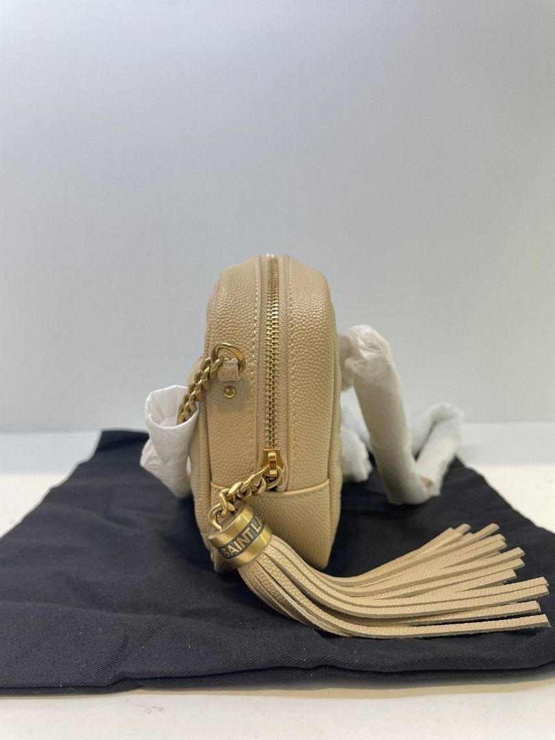 Ysl mini lou hotsell camera bag outfit