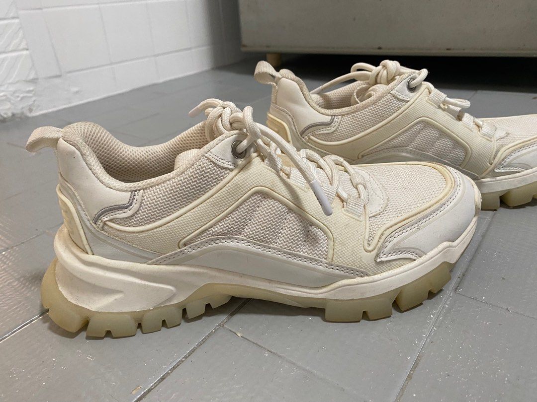 Zara sneakers women store