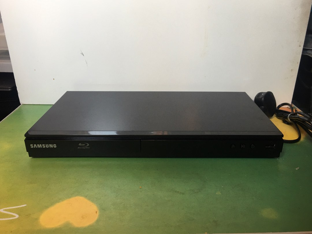 全新 Samsung BDE5300 Bluray DVD Player 藍光影碟播放機, 家庭電器, 電視 & 其他娛樂, 藍光及播放器