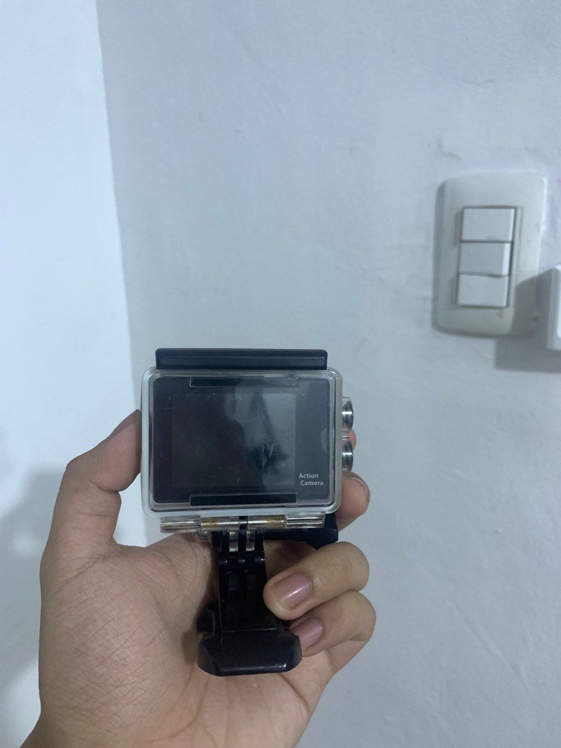 1080p Action Camera (Category: Video Cameras) located in Tarlac. Submitted by thriftniaki (Listing ID 1275610001, Image 2). Description: Action Camera 1080p Waterproof and Wifi ready need sd card rfs:matagal na nakastock di na nagagamit ₱550 + sf Tarlac Loc📍.