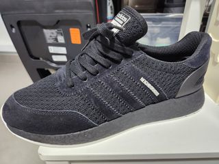 Adidas iniki runner x neighborhood 2025