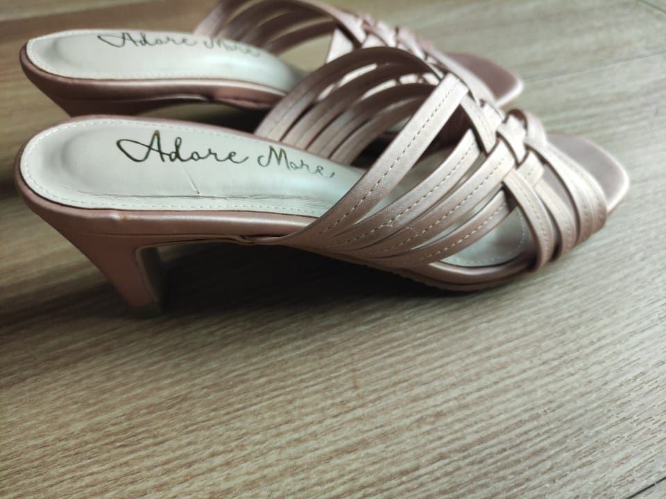 Adoremore Kallie Heels in Rose Gold Size 35 Sizing runs one size