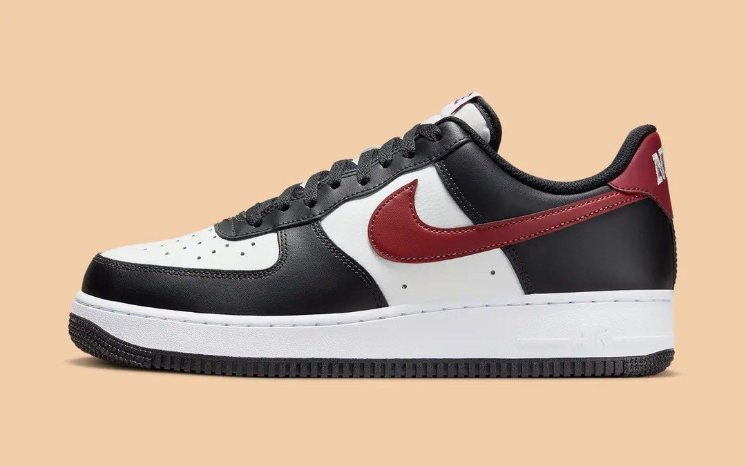 Nike air store force collegiate