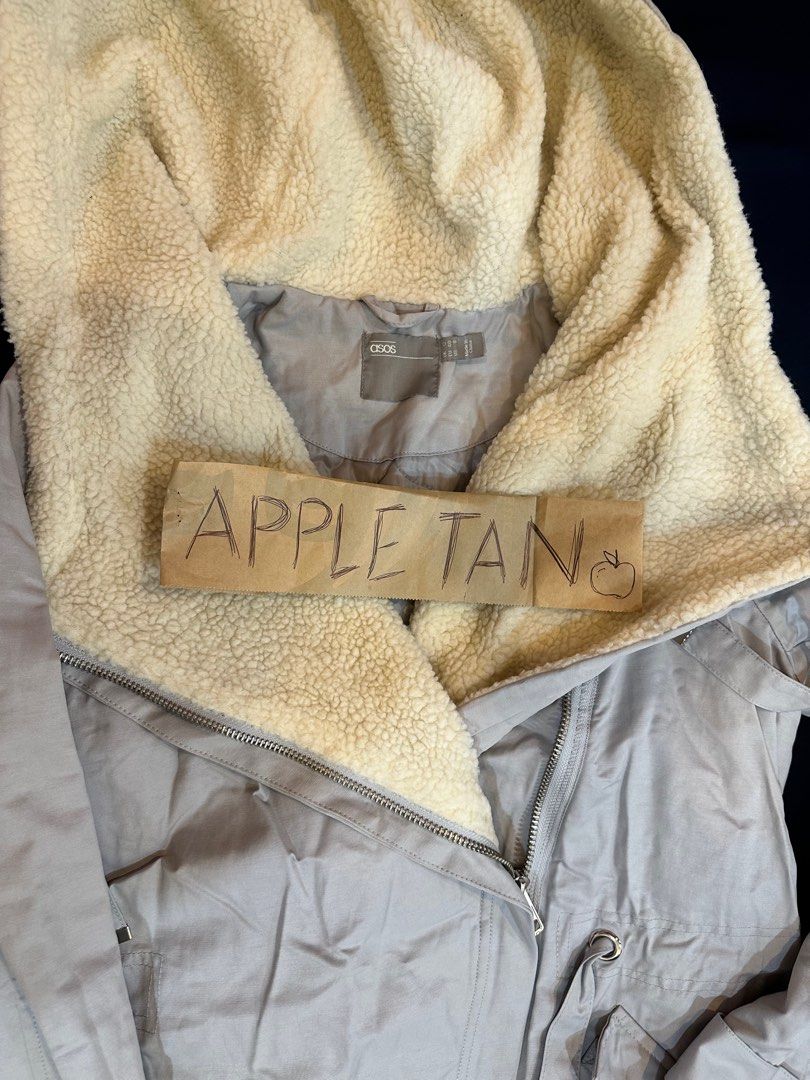 ASOS Winter Parka (Category: Coats, Jackets and Outerwear) located in Paranaque City. Submitted by applemt (Listing ID 1275488351, Image 3). Description: ASOS winter parka. Size US8 / UK12 - PHP 1000 Buyer pays for shipping, can meet up in Paranaque area only MOP: Gcash #2024declutter -Best for big-boned girls like me 😊 -Waterfall neckline, can be styled in many ways! -Quilted lining inside, super warm -Big pockets!!! -Unique piece, and worn onc