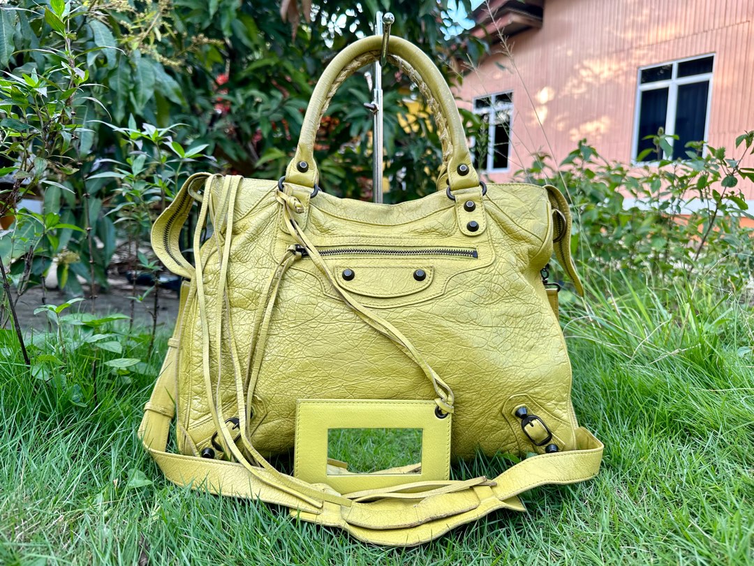 Authentic Balenciaga Agneau Classic City Velo Bag