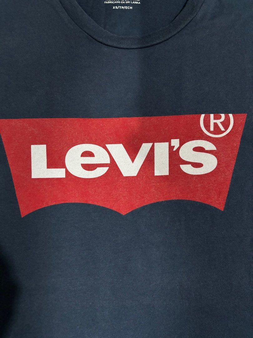 Baju LEVIS Men s Fashion Activewear on Carousell
