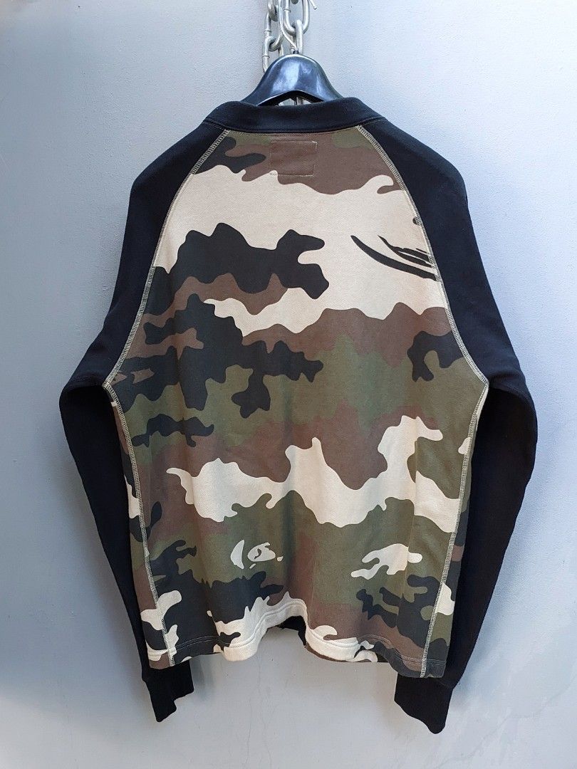 BAPE Cardigan (Category: Coats, Jackets and Outerwear) located in Manila. Submitted by plovedmonster (Listing ID 1275485819, Image 3). Description: 22" × 26".