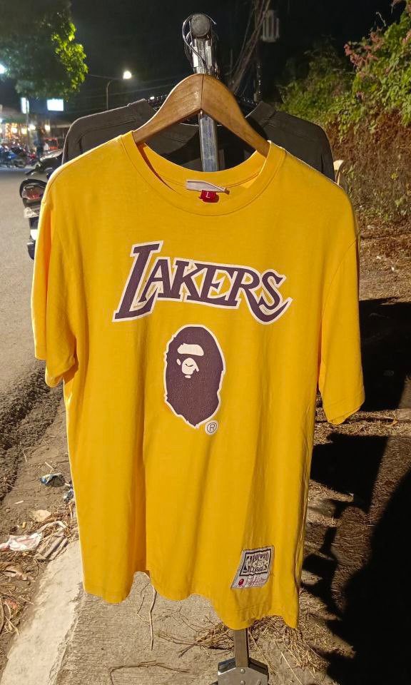 Bape Mitchell & Ness Mitchell Ness Lakers Tee Authentic, Men's ...