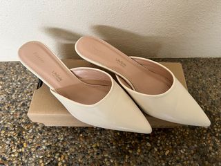 (Category: ) located in . Submitted by preloved_altn (Listing ID 1275583637, Image 1). Description: .