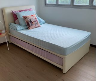 (Category: ) located in . Submitted by mt232 (Listing ID 1275588617, Image 1). Description: .