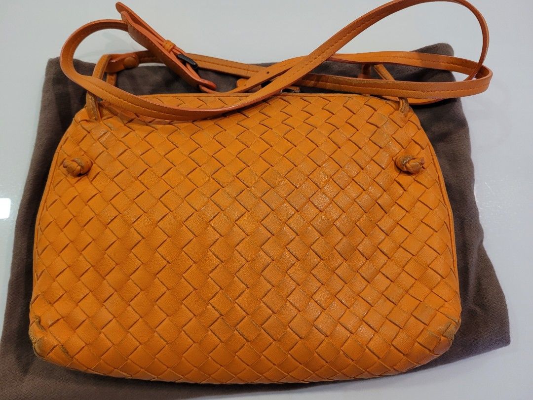 Bottega veneta nodini 2025 flap leather shoulder bag