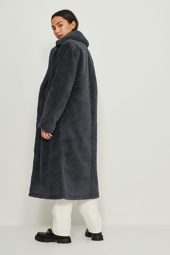 Brand New NA KD ASOS Teddy Coat in Navy XS Women s Fashion