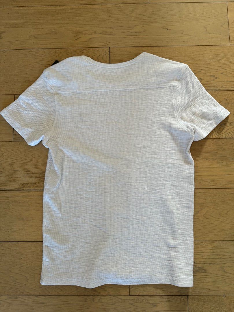 white t shirt mens branded