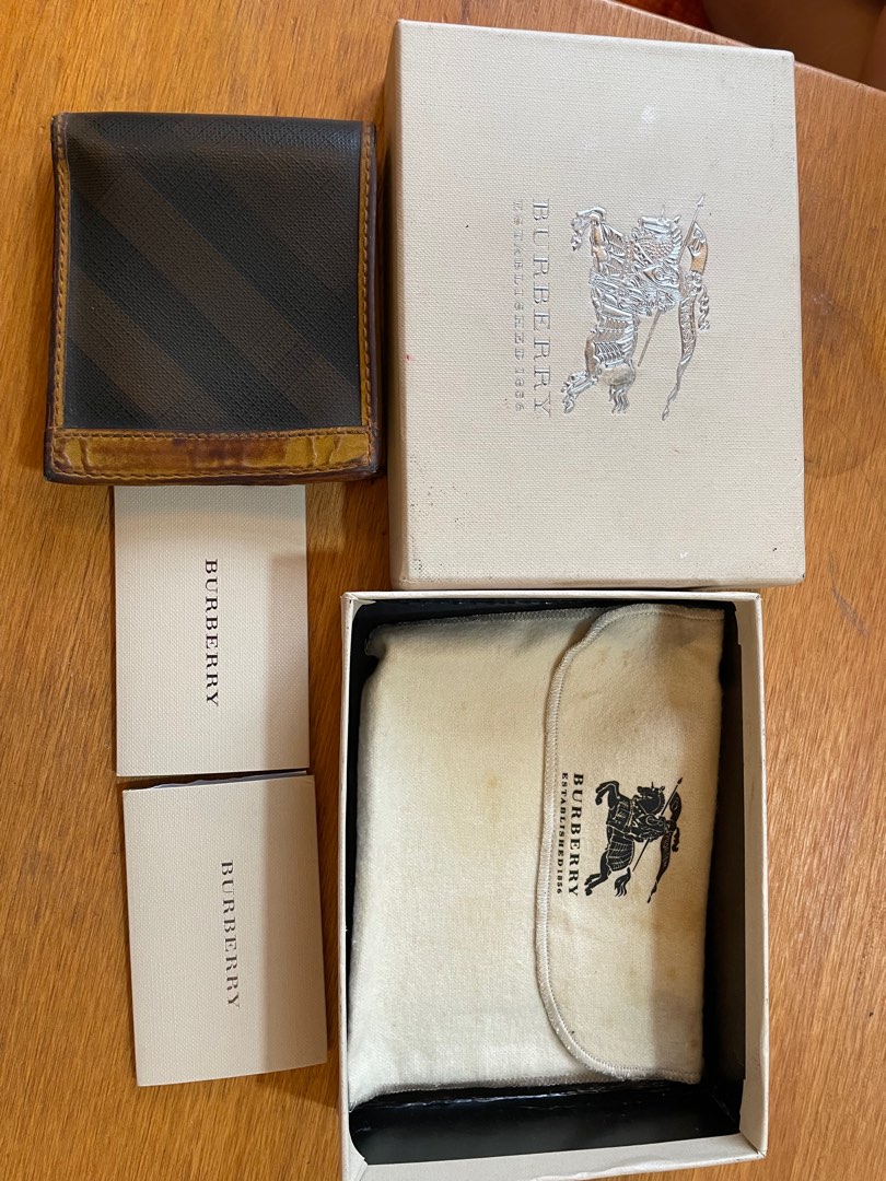 Burberry wallet for sale outlet