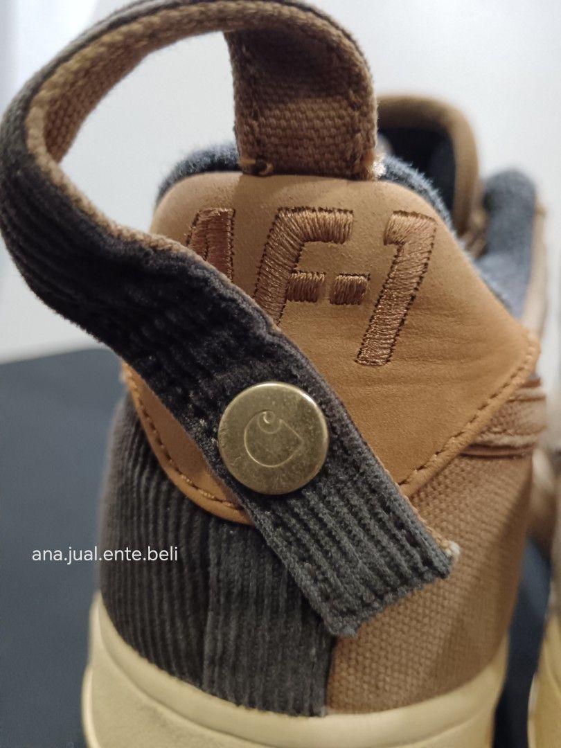 Carhartt cheap per nike