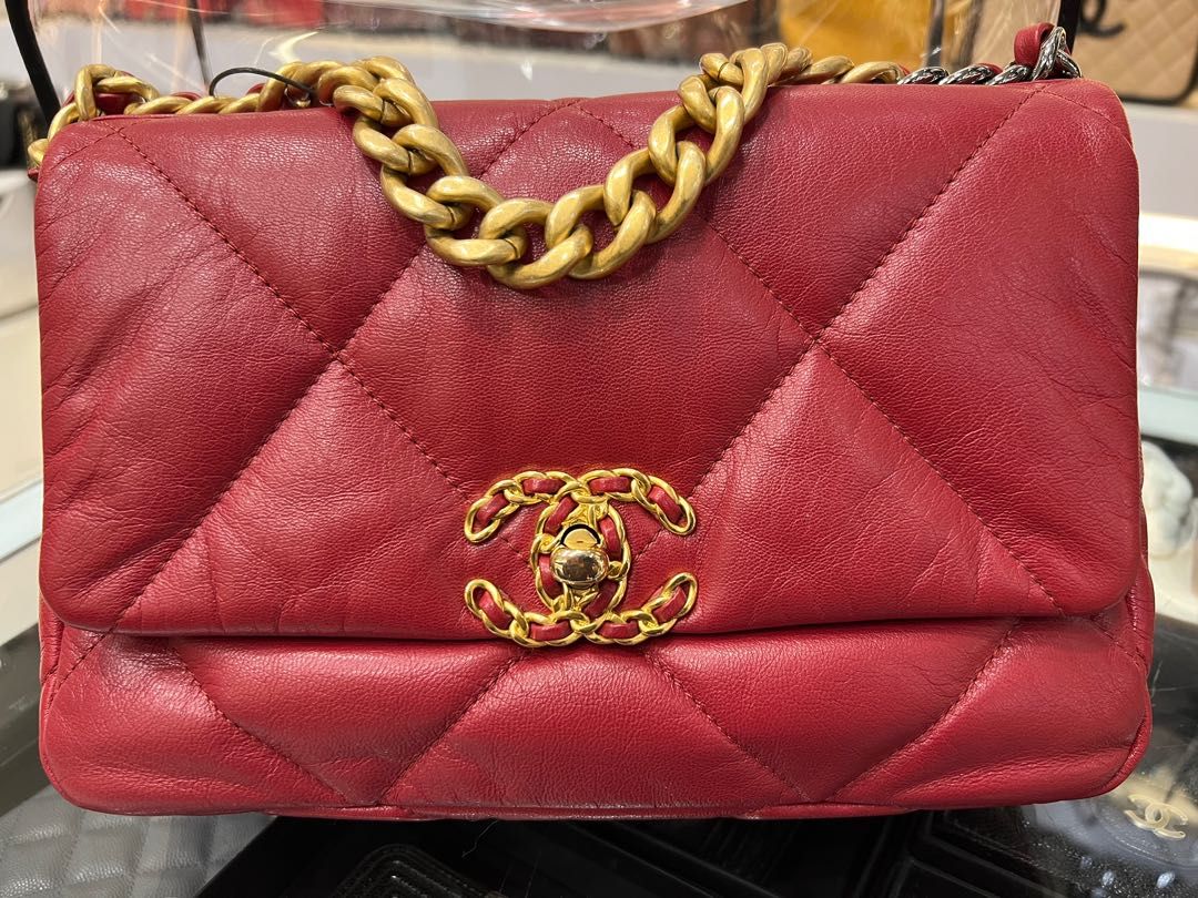 Chanel 19 red sales