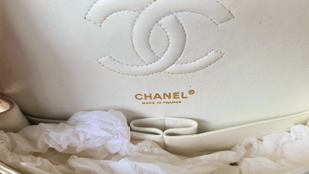 Chanel Classic Caviar Medium Gold HW with flap, Women's Fashion, Bags ...