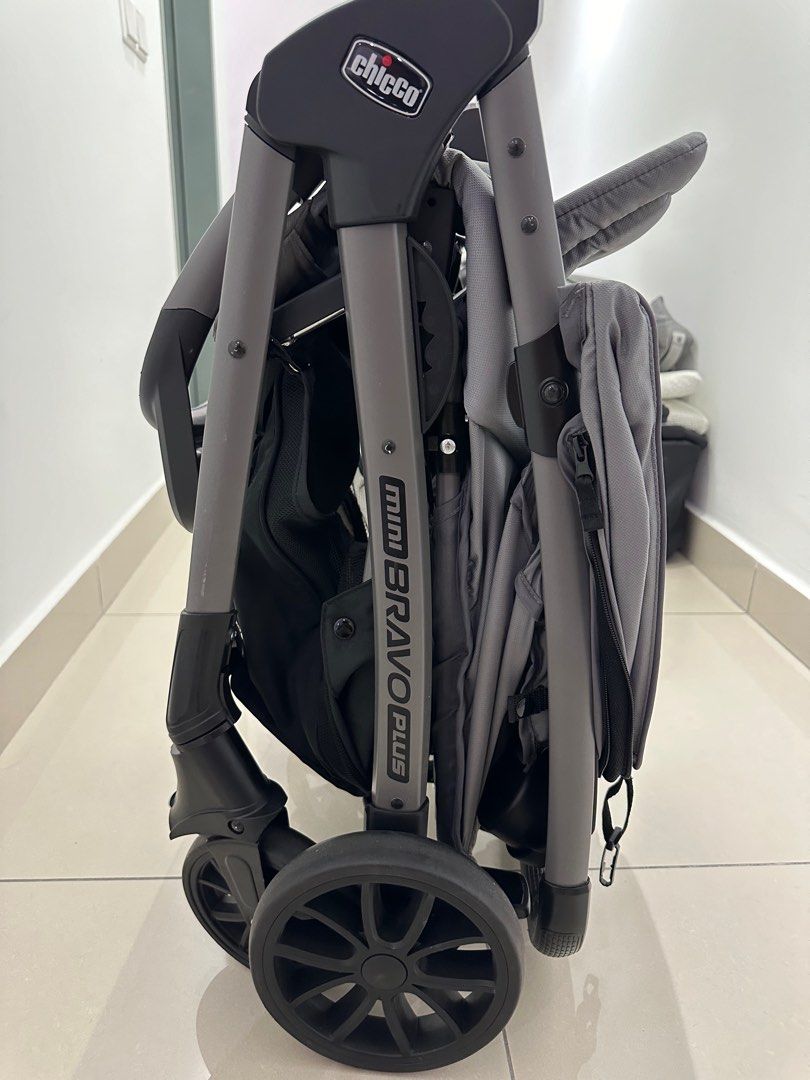 Chicco mini bravo plus vs bravo le sale