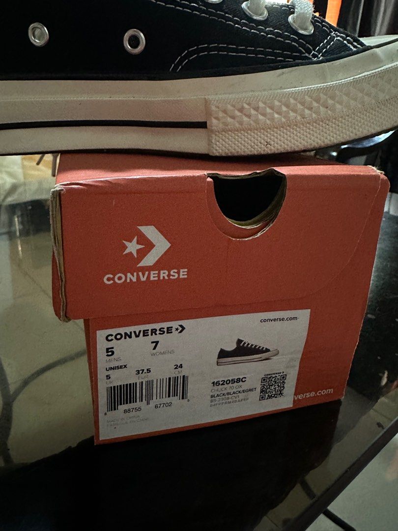 Converse Chuck 70 Low Top, Women's Fashion, Footwear, Sneakers on Carousell
