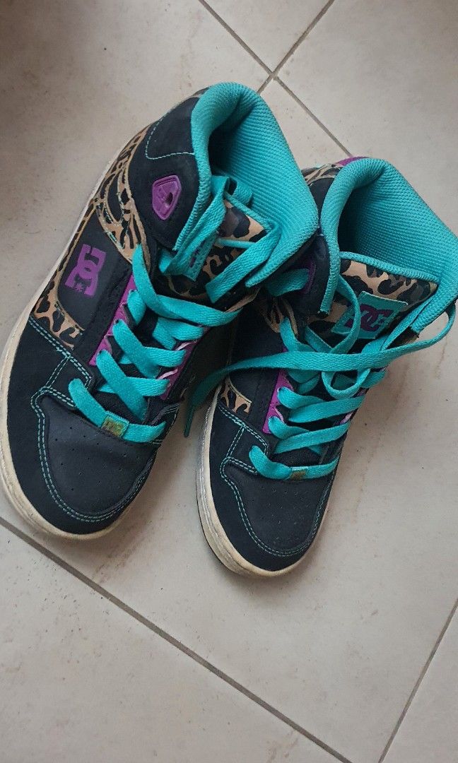 Converse DC sneakers Men s Fashion Footwear Sneakers on Carousell