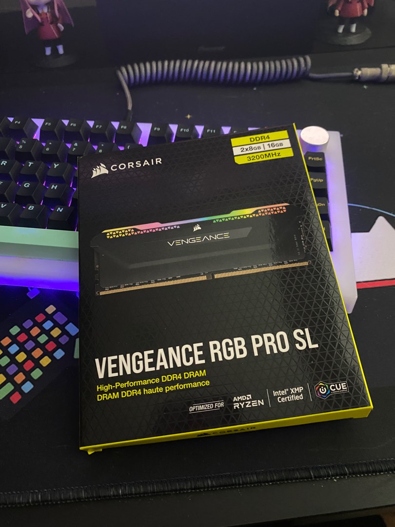 Corsair Vengeance RGB PRO SL Series 16GB (2x8GB) DDR4 3200MHz CL16 - Black