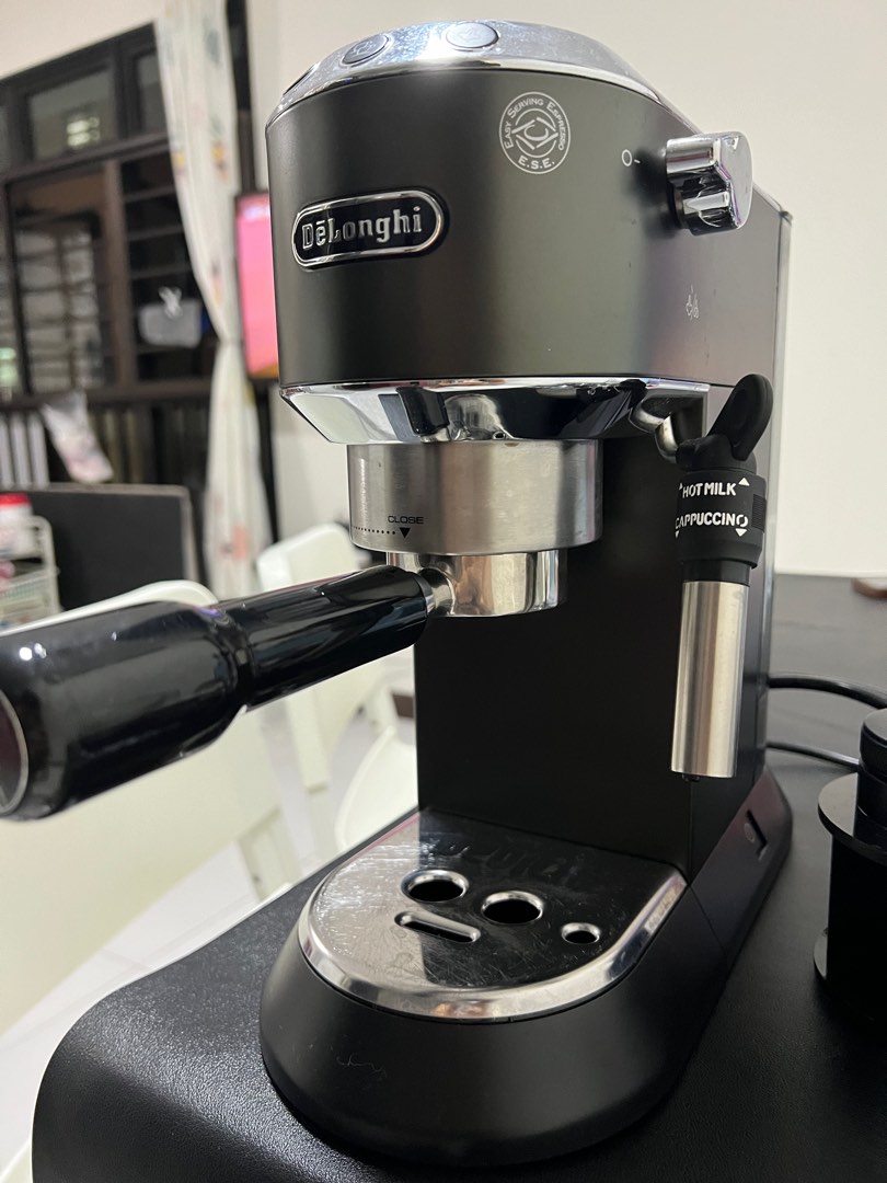 Delonghi Dedica espresso machine with accessories, TV & Home Appliances