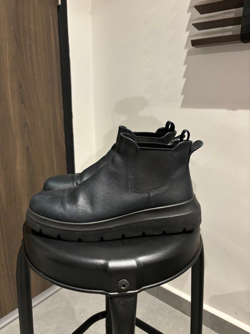Ecco boots run big sale