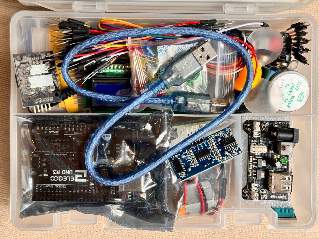 ELEGOO UNO Project Basic Starter Kit with Tutorial and UNO R3 Compatible  with Arduino IDE
