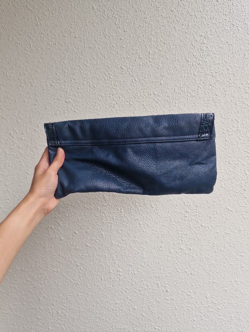 Emerald Green Dorothy Perkins Long Clutch