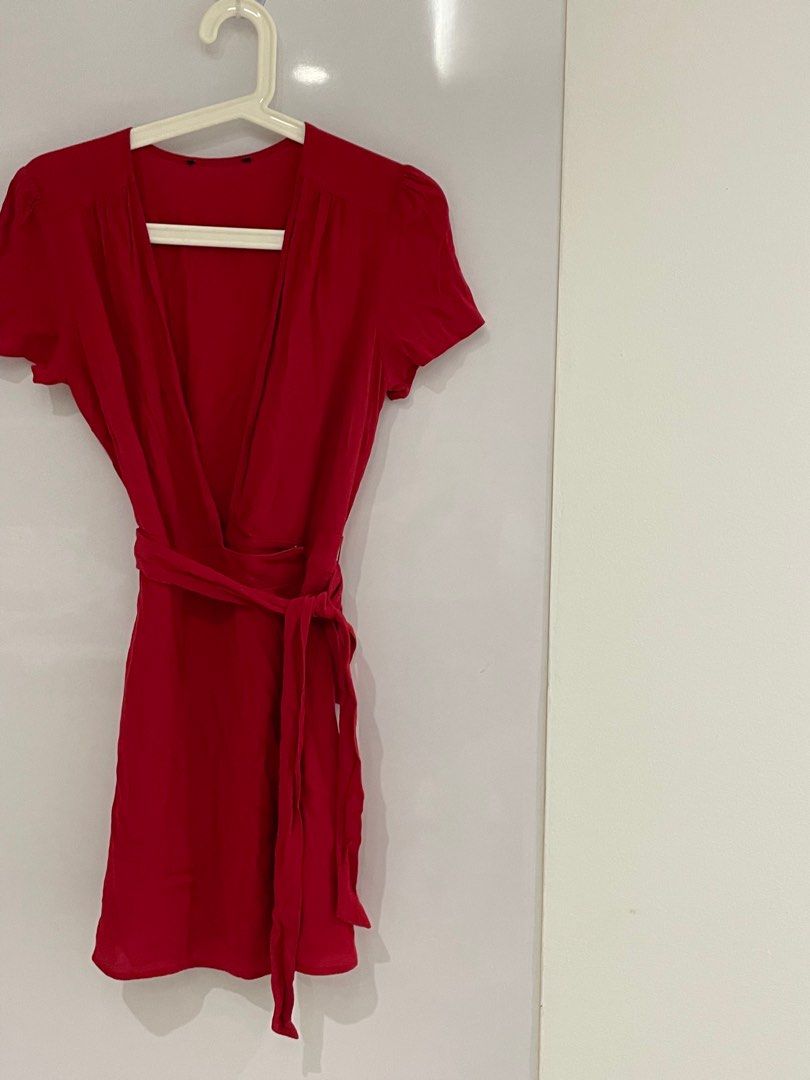 Forever 21 red wrap dress discount