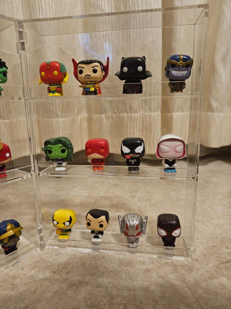 Funko Advent Calendar Marvel 80th Anniversary Whole Set +Display case