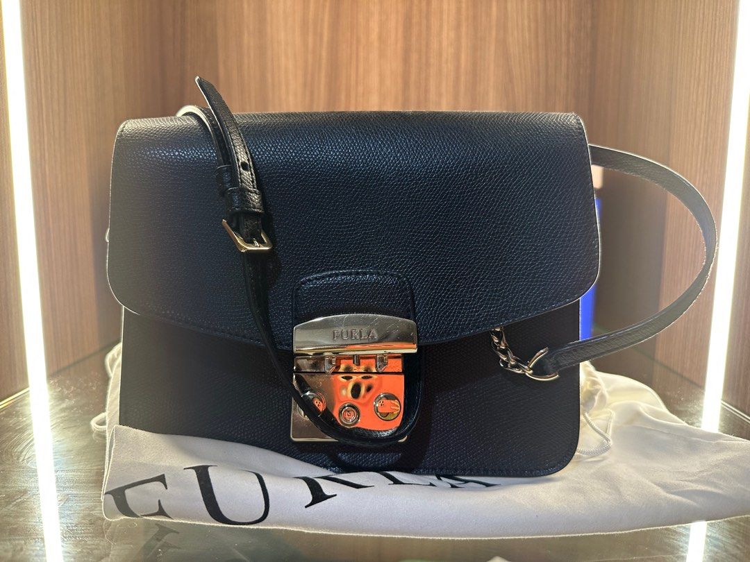 Furla metropolis mini best sale size