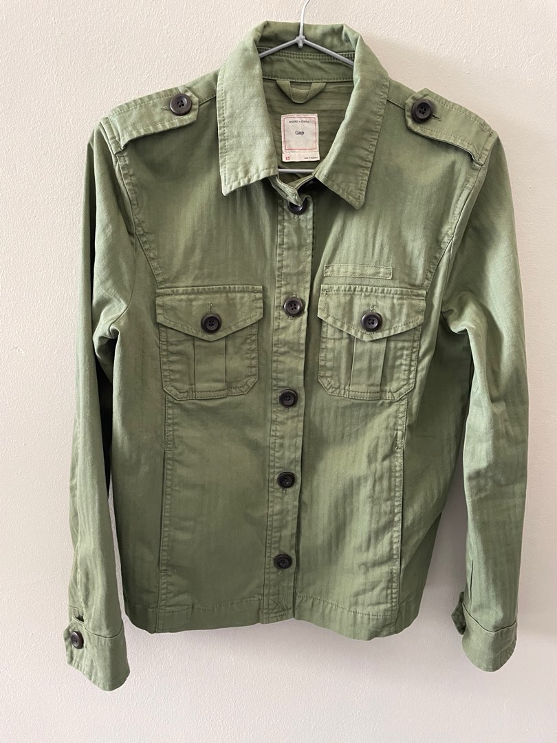 Gap army hotsell green jacket